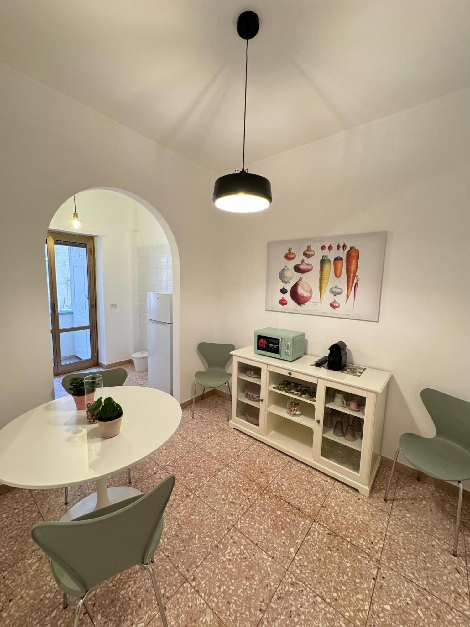 Pretty House Apartment Rom